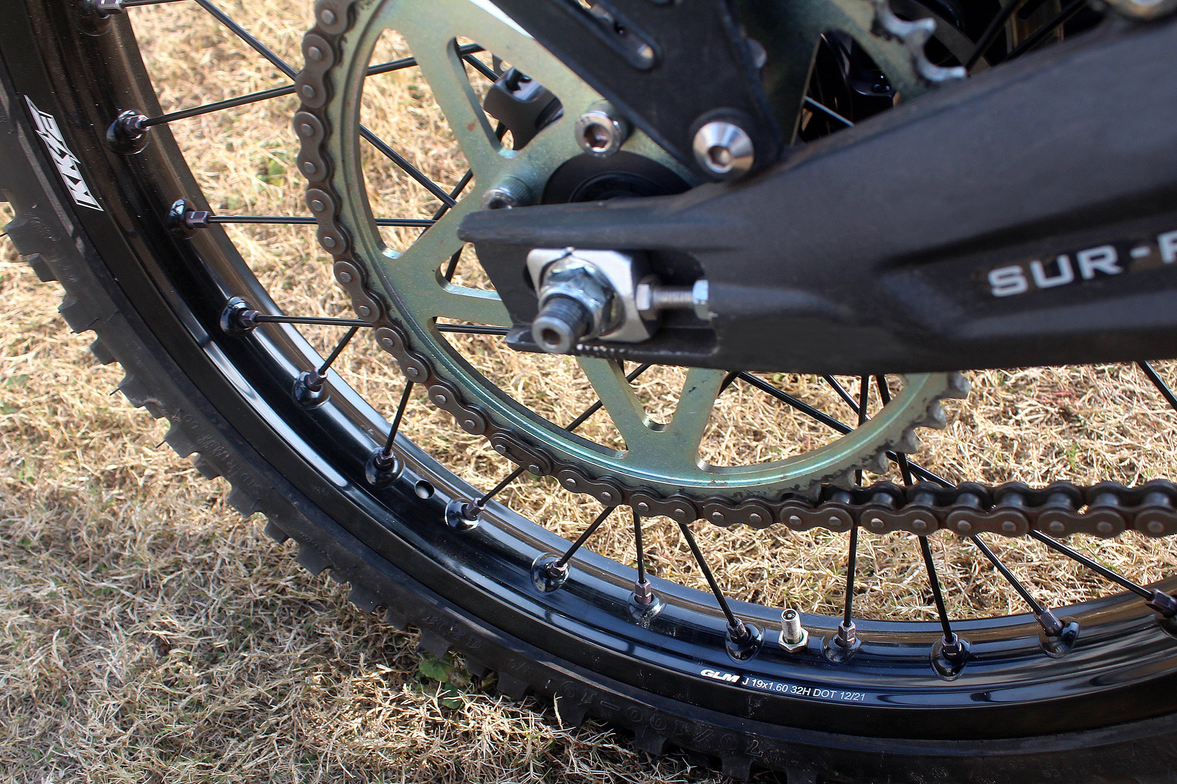 US Stock KKE 1.4*19" & 1.6*19" CNC Electric Spoke Wheels Rims For SurRon Light Bee-X 2019-2023 Titanium - Image 8