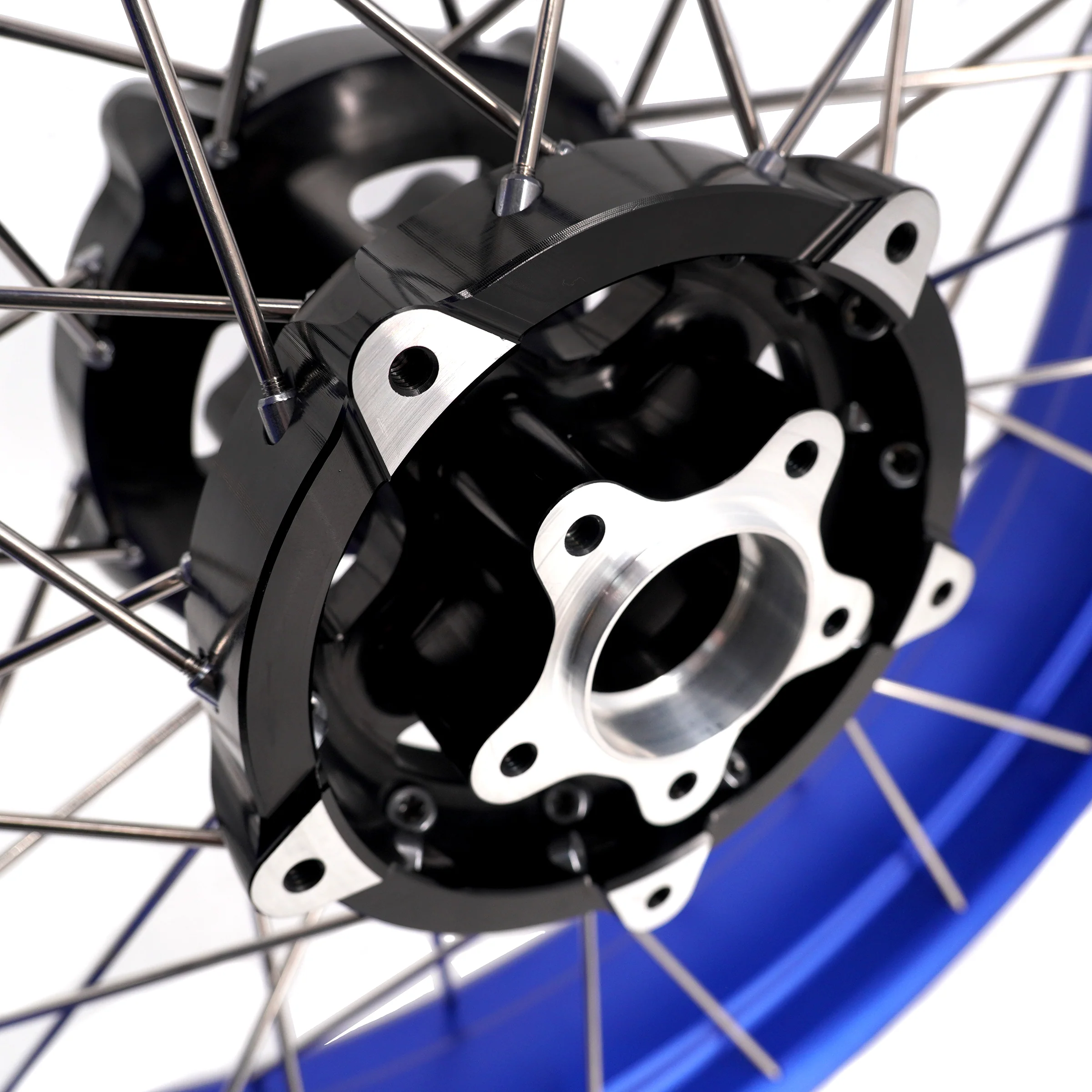 KKE 3.5*19'' & 5.0*18'' Tubeless Wheels Fit Harley Street Glide/CVO 2024 Blue Rims - Image 6