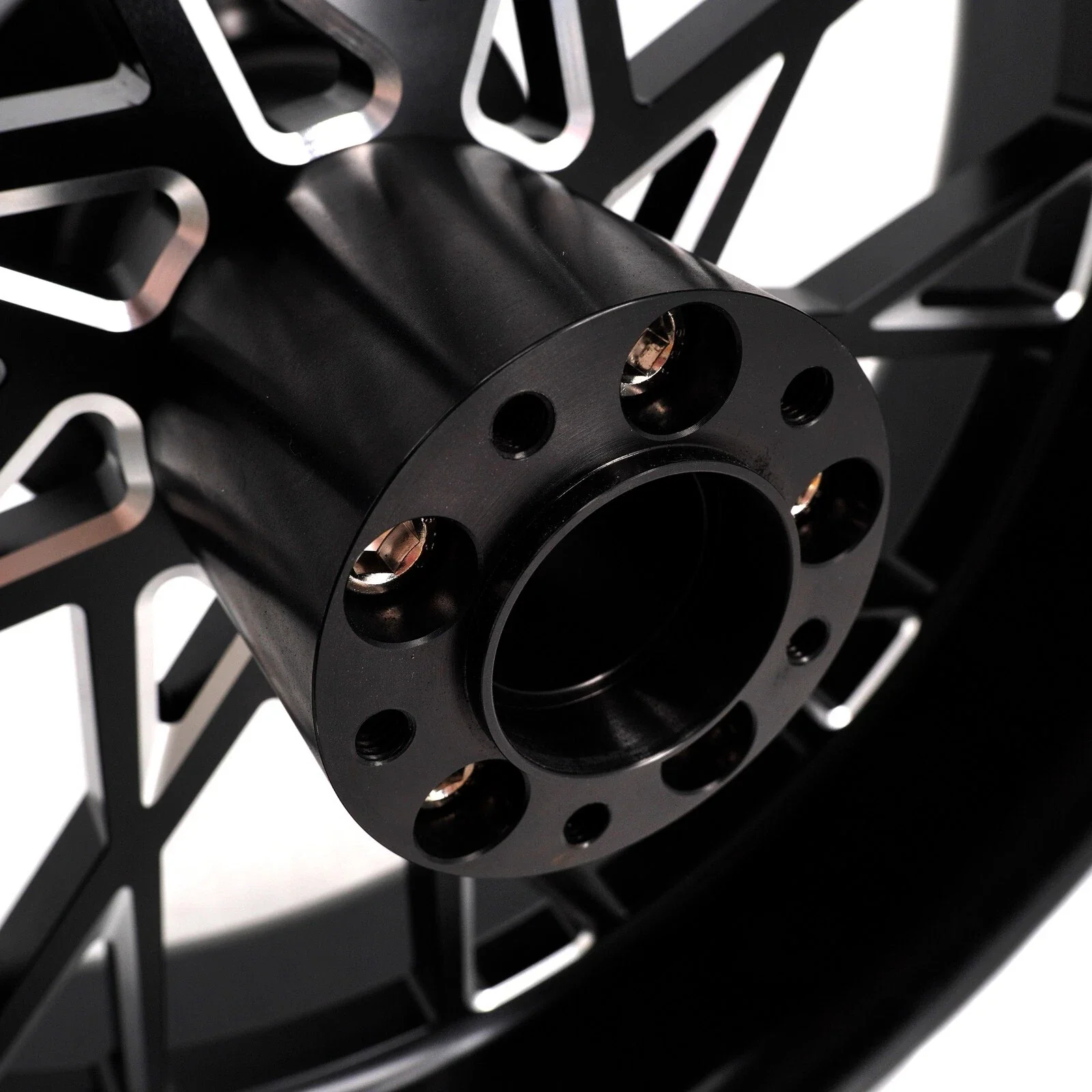 KKE 3.5*21'' & 5.5*18'' Tubeless Wheels Fit Harley Street Glide/CVO 2024 Black Rims - Image 5